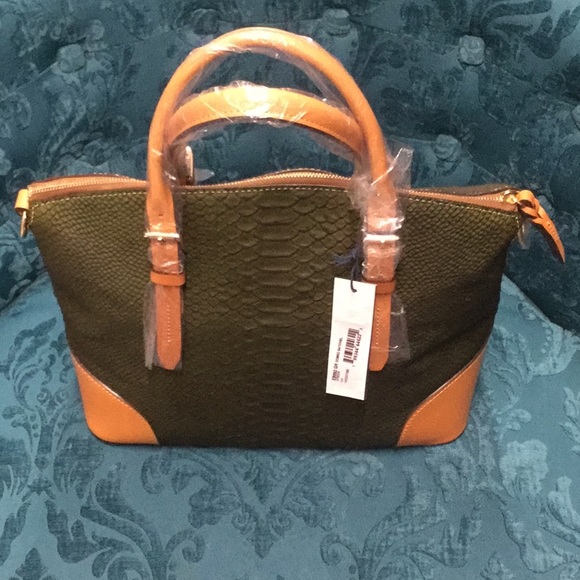 🚫SOLD🚫Dooney & Bourke Domed Leather Satchel - Picture 2 of 8